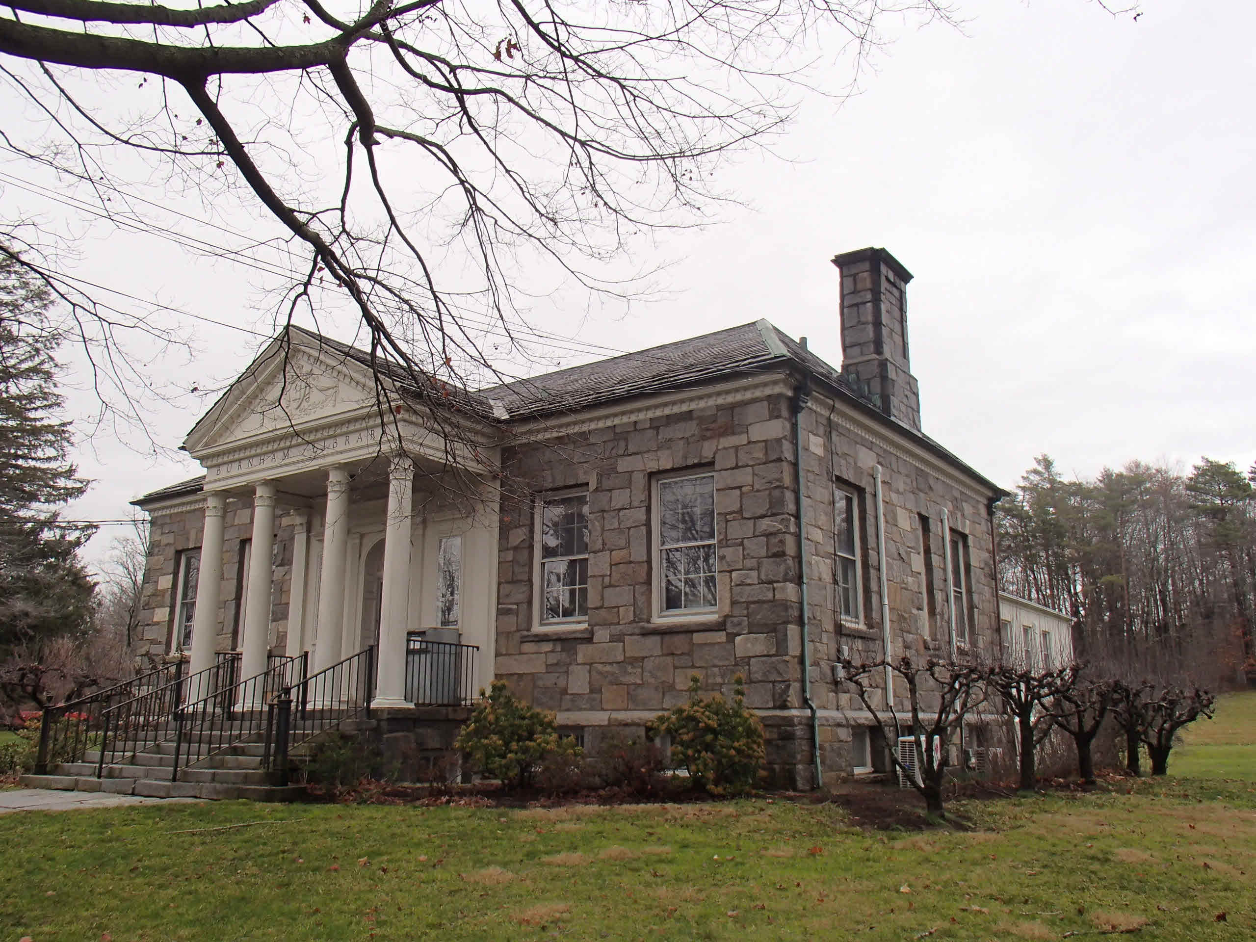 Building photograph for 62 MAIN ST SOUTH